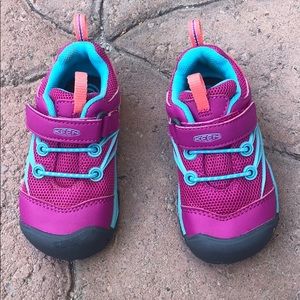 BRAND NEW Keen TODDLER hiking shoes